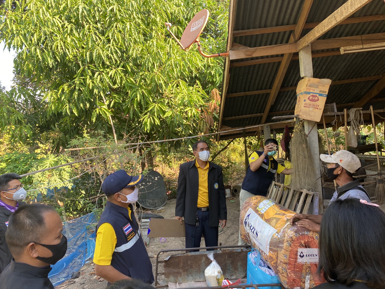 สำนักงานประมงจังหวัดอุบลราชธานีบูรณาการร่วมกับหน่วยงานในสังกัดกรมประมงอุบลราชธานี  ออกหน่วยบริการในพื้นที่อำเภอสิรินธร จังหวัดอุบลราชธานี เพื่อช่วยเหลือชาวบ้านและเกษตรกรในพื้นที่..คลิก