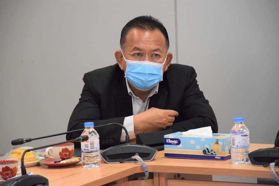 กรมประมง นายมีศักดิ์ ภักดีคง อธิบดีกรมประมง ให้การต้อนรับ พลเรือโท อำนวย ทองรอด ผู้ช่วยเลขาธิการศูนย์อำนวยการรักษาผลประโยชน์ของชาติทางทะเล (ศรชล.)..คลิก