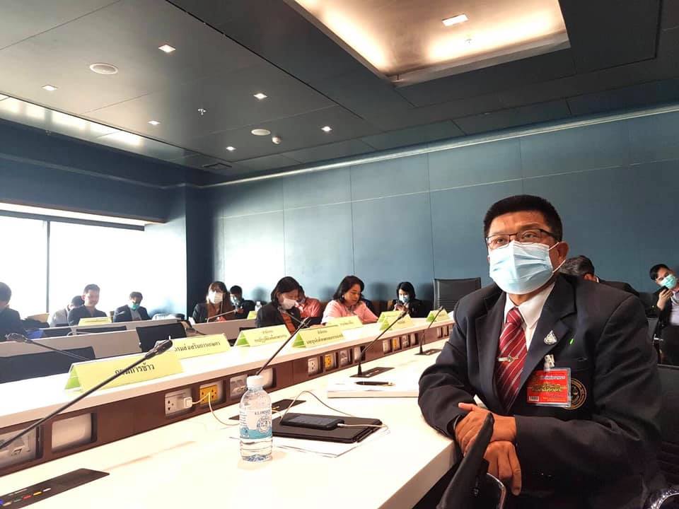 นายบัญชา สุขแก้ว รองอธิบดีกรมประมง เยี่ยมให้กำลังใจเจ้าหน้าที่ประจำหัองประสานการอภิปรายประจำกรมประมง (WAR ROOM)..คลิก