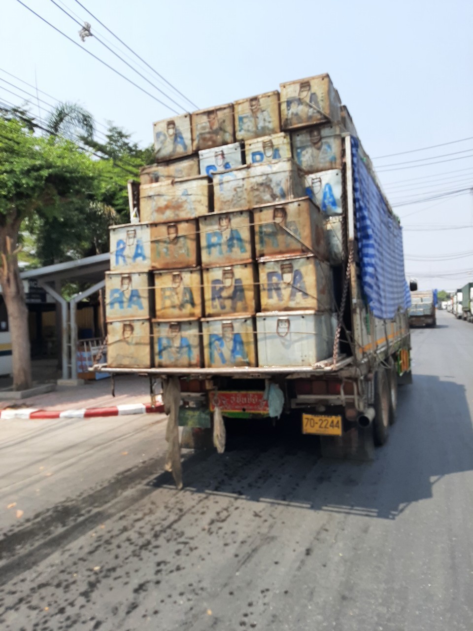 ตรวจสินค้าประมงที่นำเข้า ส่งออก ทางด่านพรมแดนถาวรคลองลึก..คลิก