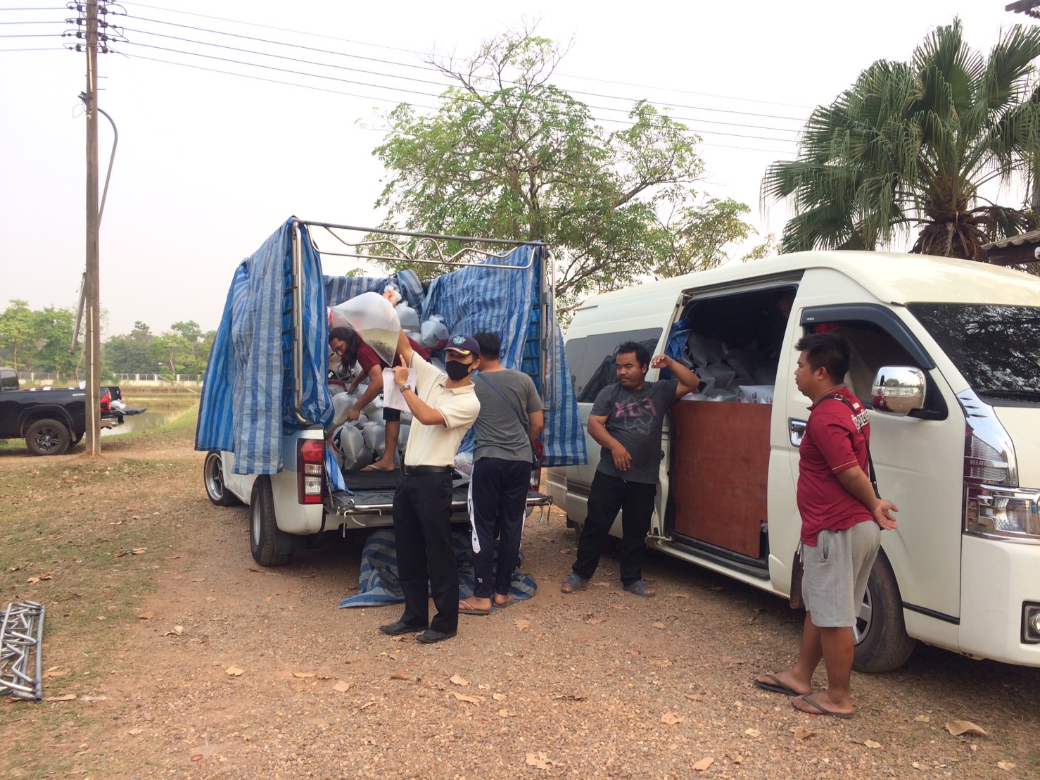 ตรวจสอบสินค้าประมง ส่งออกไปยัง สปป.ลาว..คลิก