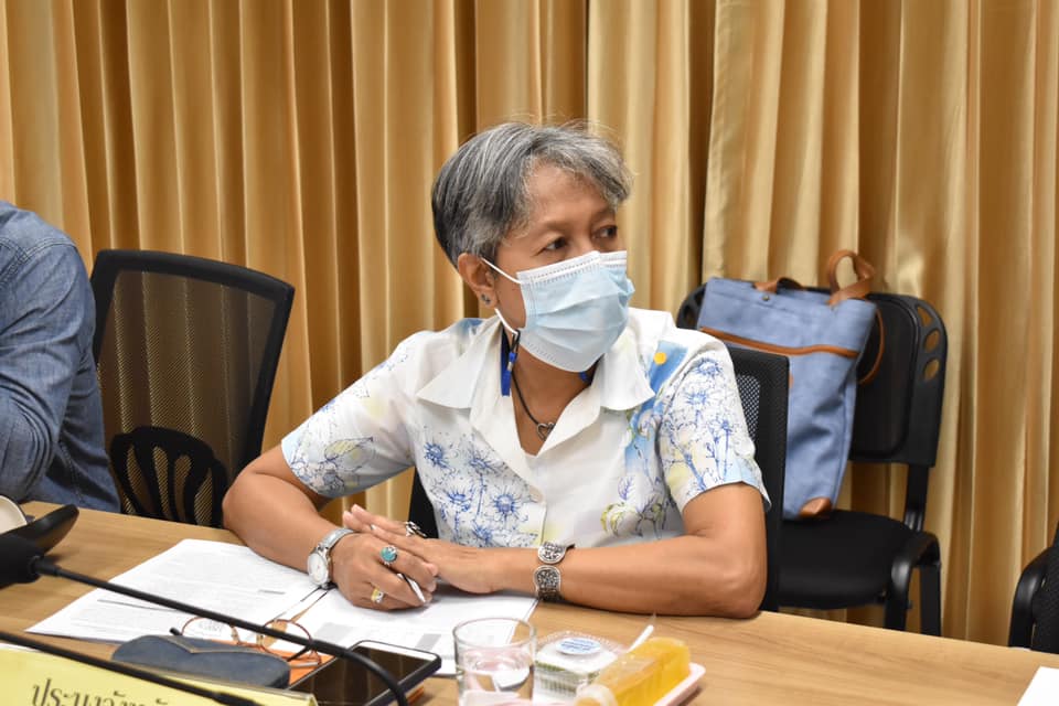 เข้าร่วมประชุมชี้แจงแนวทางการดำเนินงานโครงการ 1 ตำบล 1 กลุ่มเกษตรทฤษฏีใหม่ ผ่านระบบทางไกลออนไลน์ (Acu Conference) ร่วมกับหัวหน้าส่วนราชการสังกัดกระทรวงเกษตรและสหกรณ์จังหวัดราชบุรี..คลิก