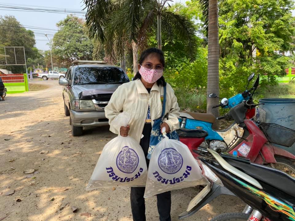 ลงพื้นที่ดำเนินงานโครงการพัฒนาเกษตรกรรมยั่งยืน กิจกรรมส่งเสริมเกษตรทฤษฏีใหม่ด้านการประมง ประจำปี 2564 อำเภอโพธาราม..คลิก