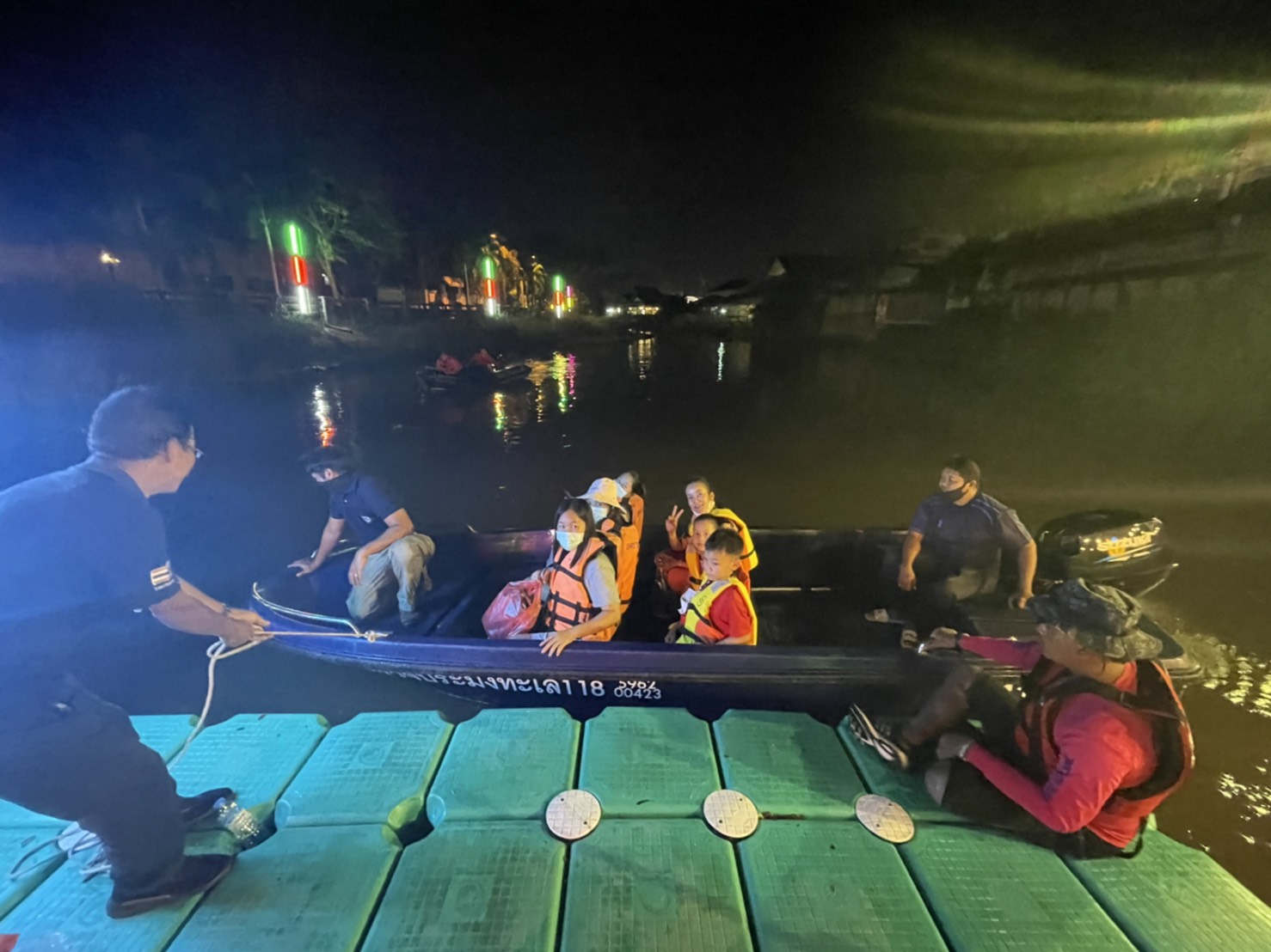 ศูนย์ป้องกันและปราบปรามประมงทะเลระยองสนับสนุนเรือตรวจประมงทะเลพร้อมเจ้าหน้าที่งานมหกรรมเล่าขานตำนานเมืองระยอง..คลิก
