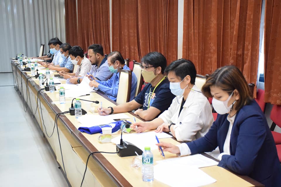 ร่วมประชุมคณะอนุกรรมการฝ่ายประกวดปลาสวยงาม..คลิก