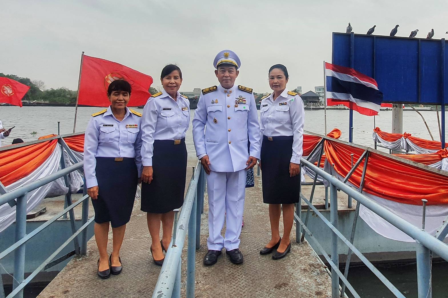 พิธีปล่อยพันธุ์สัตว์น้ำเนื่องในวันคล้ายวันประสูติ ทูลกระหม่อมหญิงอุบลรัตนราชกัญญา สิริวัฒนาพรรณวดี @วัดเฉลิมพระเกียรติวรวิหาร จังหวัดนนทบุรี..คลิก