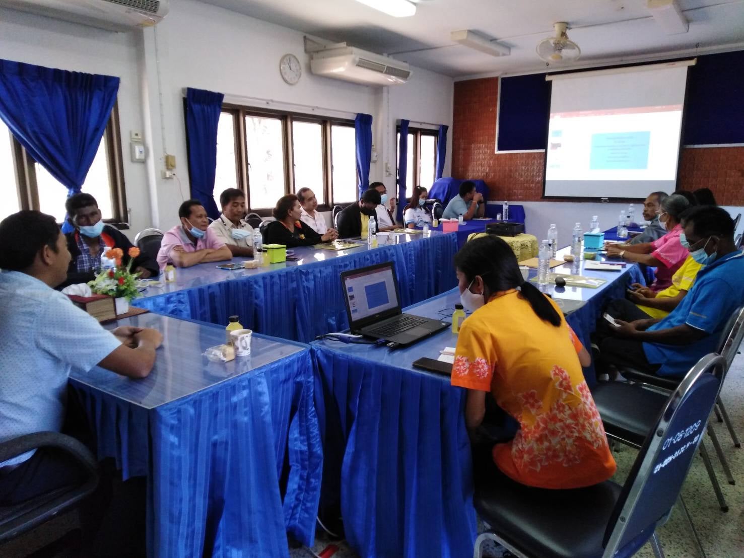 จัดประชุมเกษตรกรผู้นำเครือข่ายเพื่อส่งเสริมองค์ความรู้ในการพัฒนาทักษะการเป็นผู้นำให้เกษตรกร โครงการพัฒนาเกษตรกรรยั่งยืน (กิจกรรมส่งเสริมเกษตรทฤษฎีใหม่ด้านการประมง) ปีงบประมาณ 64..คลิก