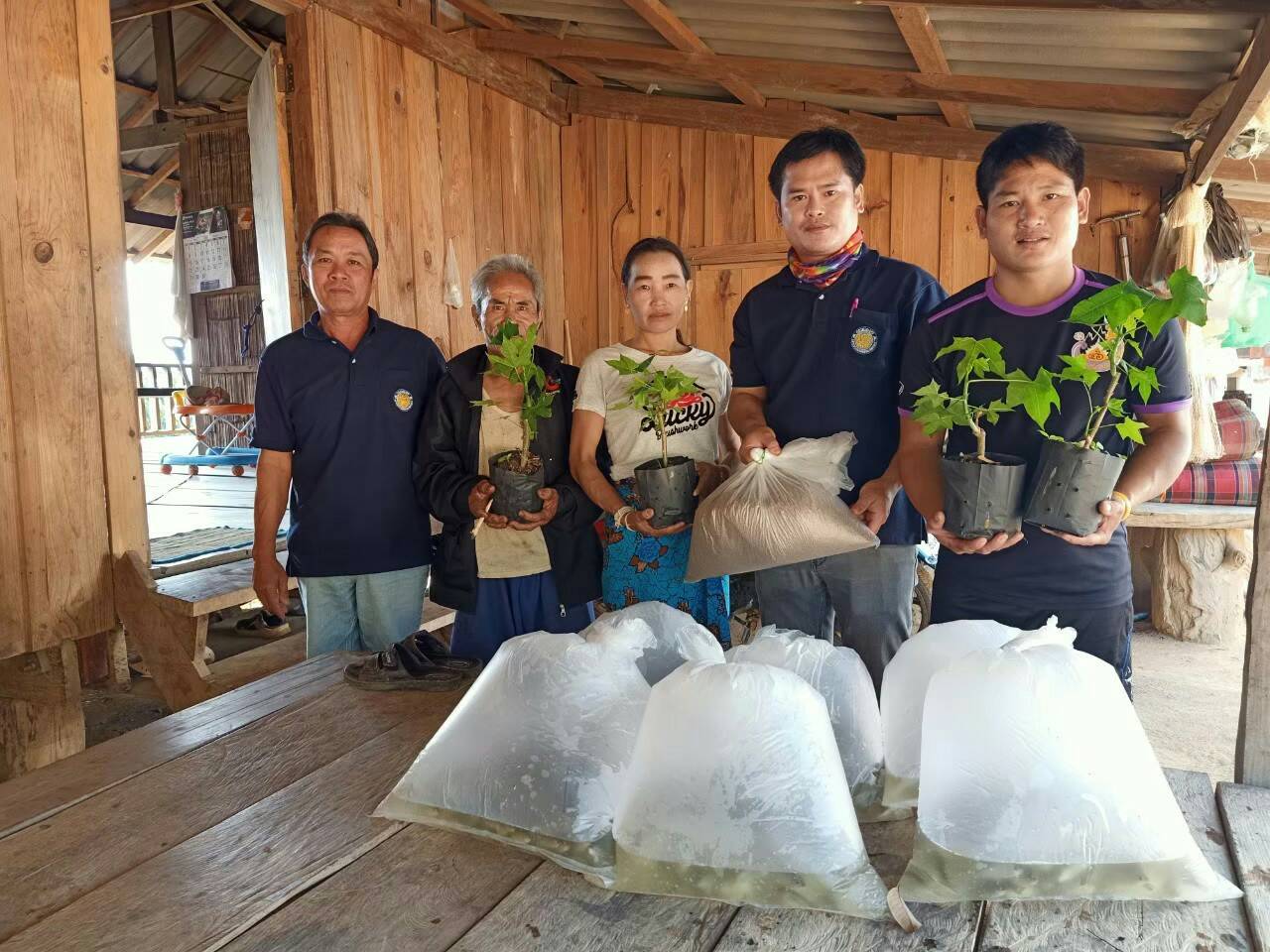 การดำเนินงานโครงการหลวง