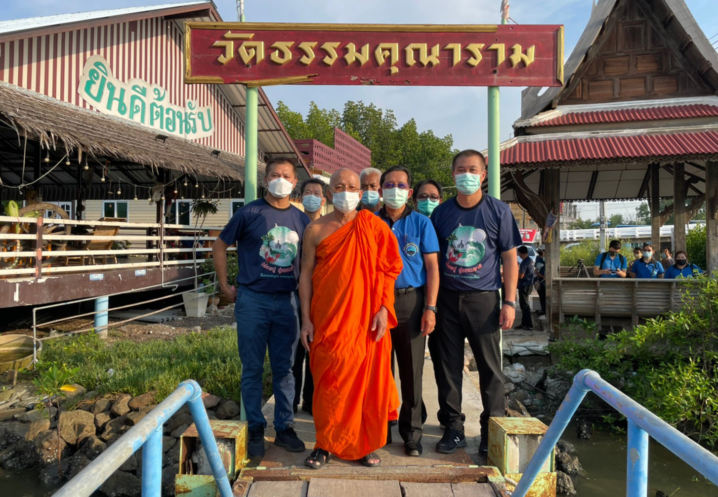(ข่าววีดิทัศน์)นายเฉลิมชัย สุวรรณรักษ์ รองอธิบดีกรมประมง ร่วมปล่อยลูกพันธุ์ปูทะเล “คืนปูสู่ธรรมชาติ” ณ วัดธรรมคุณาราม เขตบางขุนเทียน กรุงเทพฯ..คลิก