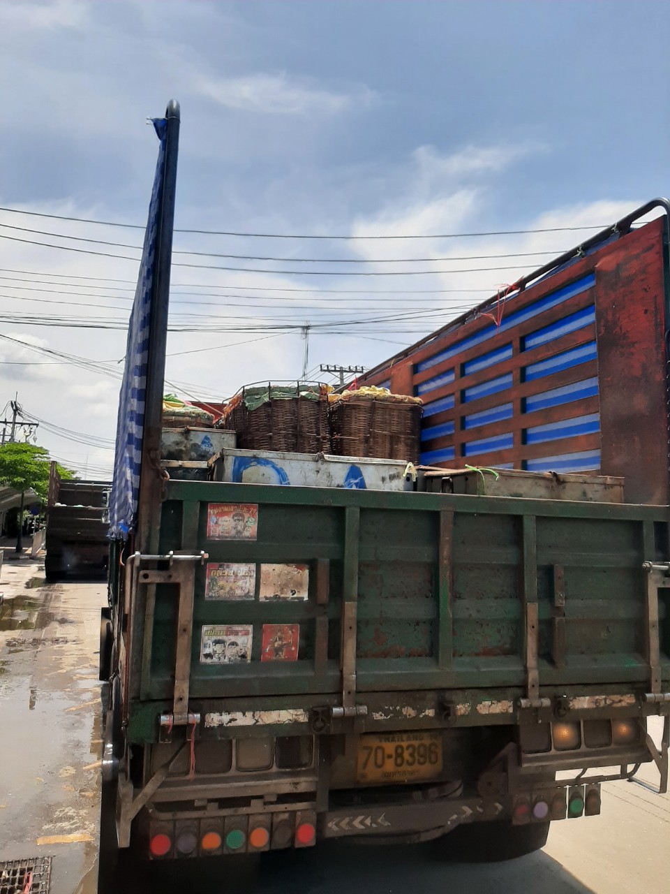 ตรวจสินค้าประมงที่นำเข้า ส่งออก ทางด่านพรมแดนถาวรคลองลึก..คลิก