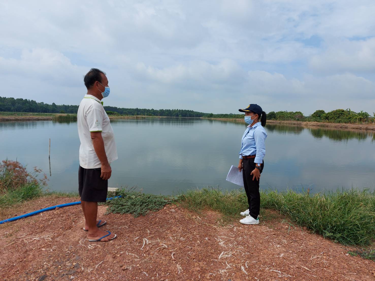 ตรวจเยี่ยมเกษตรกรผู้เพาะเลี้ยงสัตว์น้ำ ตำบลบางสมบูรณ์ อำเภอองครักษ์..คลิก