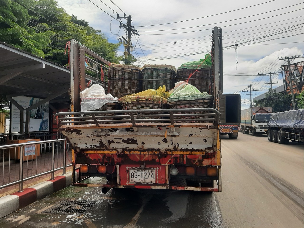 ตรวจสินค้าประมงที่นำเข้า ส่งออก ทางด่านพรมแดนถาวรคลองลึก..คลิก