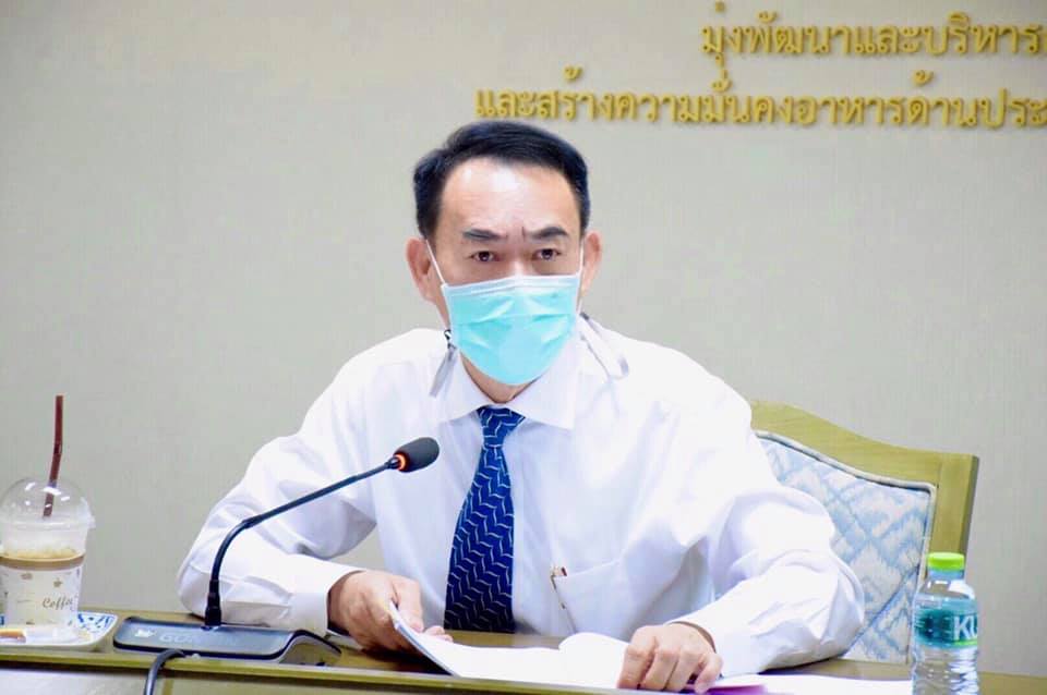 ดร.วิชาญ อิงศรีสว่าง รองอธิบดีกรมประมง เป็นประธานการประชุมคณะทำงานเยียวยาเรือประมง ครั้งที่ 1/2564 เพื่อรับทราบคำสั่งคณะอนุกรรมการแก้ไขปัญหาการทำประมงผิดกฎหมายที่ 5/2564..คลิก