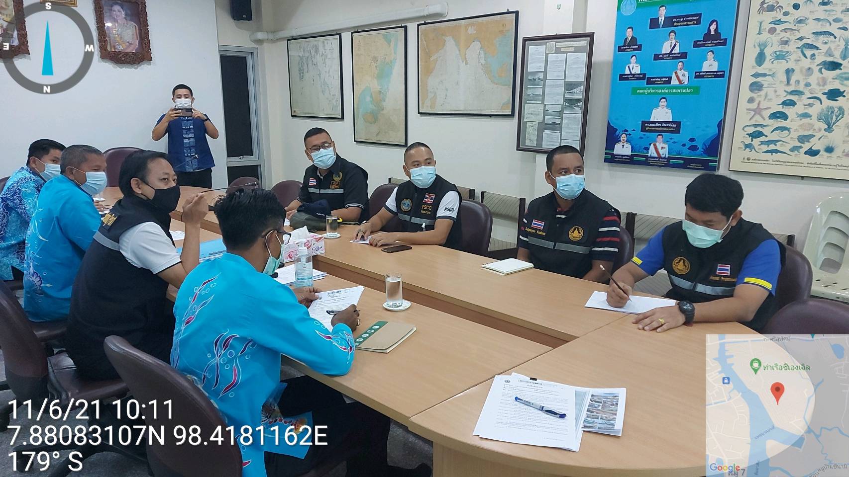 ประชุม หารือ ประเด็น การย้ายเรือ ประมง ที่จอด บริเวณท่าเทียบเรือประมงภูเก็ต..คลิก