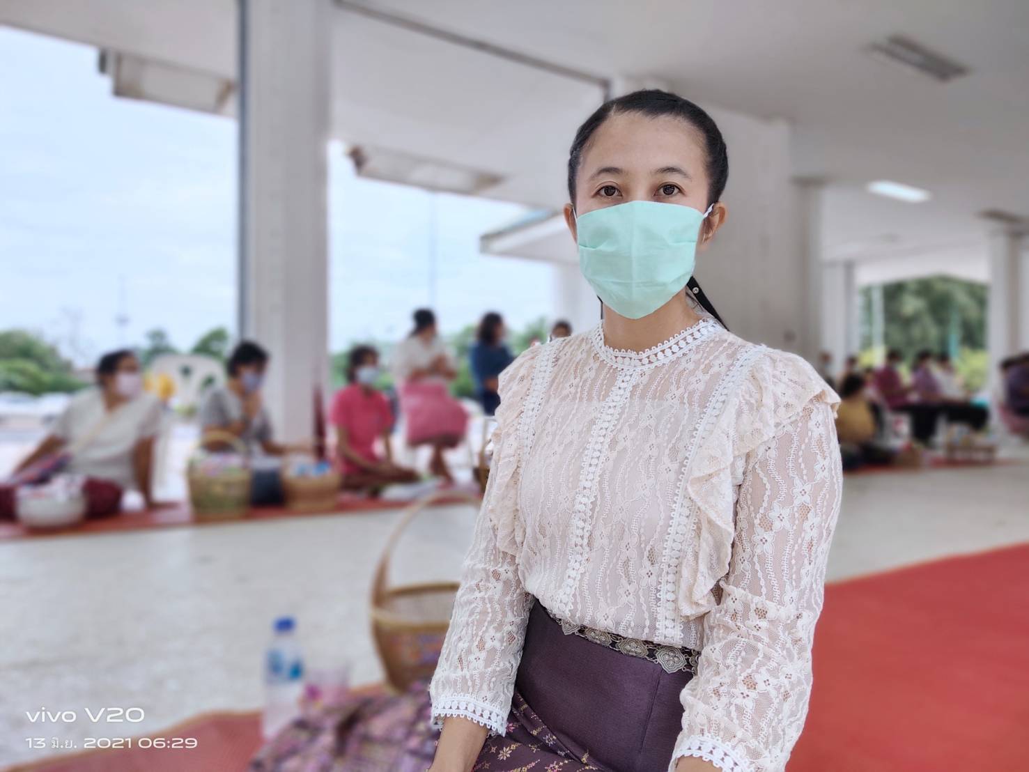 เจ้าหน้าที่สำนักงานประมงจังหวัดอุบลราชธานี ร่วมกิจกรรมทำบุญตักบาตรพระสงฆ์ 