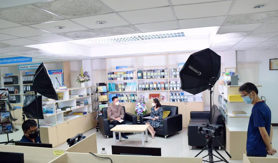 ดร.ถาวร ทันใจ รองอธิบดีกรมประมง ให้สัมภาษณ์สื่อมวลชน..คลิก