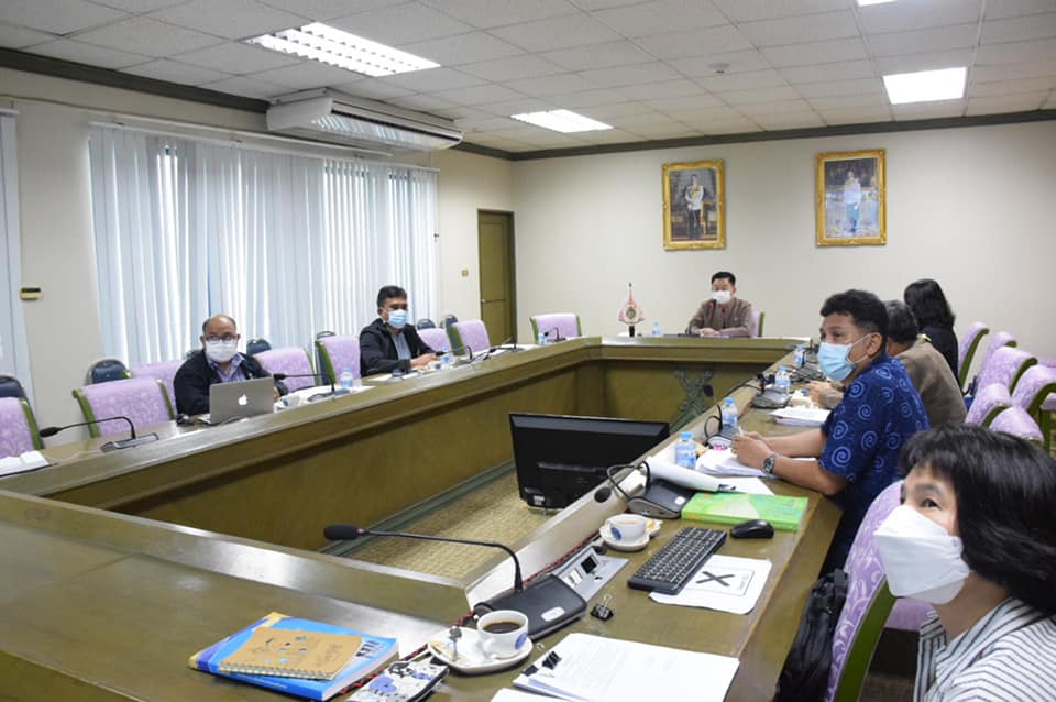 ประชุมคณะทำงานกลั่นกรองการกำหนดตำแหน่งและโครงสร้างการแบ่งงานภายในของส่วนราชการ..คลิก