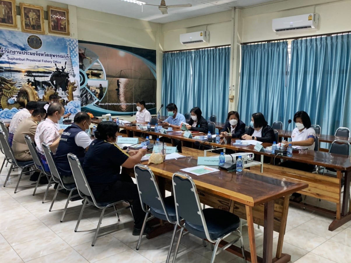 สำนักงานประมงจังหวัดสุพรรณบุรีและประมงอำเภอ ร่วมกับหน่วยป้องกันและปราบปรามประมงน้ำจืดเขื่อนกระเสียว สุพรรณบุรี จัดประชุมเพื่อกำหนดแนวทางการดำเนินการควบคุมเครื่องมือ “ลอบพับได้หรือไอ้โง่” ใช้ทำการประมง ตามมาตรการของกรมประมง..คลิก