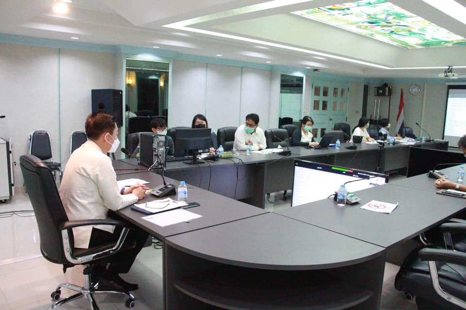 ดร.ถาวร ทันใจ รองอธิบดีกรมประมง เป็นประธานการประชุมการกำหนดอัตราค่าธรรมเนียมตามกฎหมายว่าด้วยโรคระบาดสัตว์ พ.ศ. 2558..คลิก