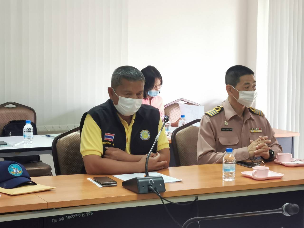ประชุมหารือสามฝ่ายตัวแทนชาวประมงพาณิชย์ ตัวแทนประมงพื้นบ้านและส่วนราชการ..คลิก