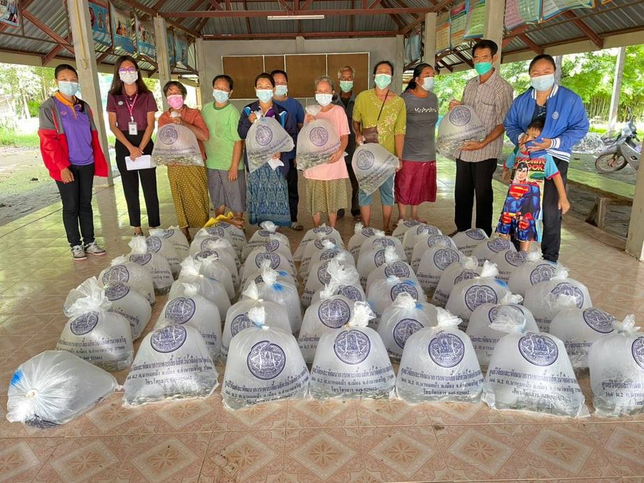  มอบปัจจัยการผลิตแก่เกษตรกรที่เข้าร่วมโครงการพัฒนาเกษตรกรรมยั่งยืน กิจกรรมส่งเสริมเกษตรทฤษฎีใหม่ด้านการประมง ประจำปี 2564..คลิก