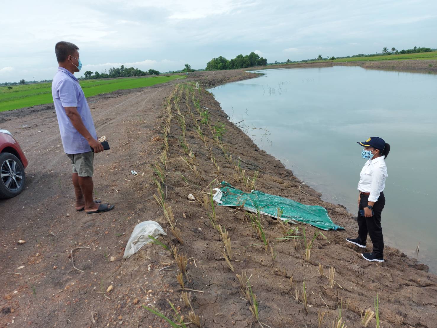 เตรียมสถานที่ปล่อยพันธุ์สัตว์น้ำ เพื่อถวายเป็นพระราชกุศล เนื่องในวันเฉลิมพระชนมพรรษา พระบาทสมเด็จพระเจ้าอยู่หัว..คลิก