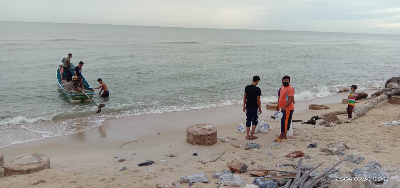 กิจกรรมปล่อยพันธุ์หอยหวาน จำนวน 28,000 ตัว  บริเวณหาดตะโละการ์โปร์ อำเภอยะหริ่งและบ้านท่าสู อำเภอปานาเระ จังหวัดปัตตานี..คลิก