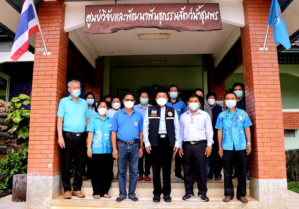 นายบัญชา สุขแก้ว รองอธิบดีกรมประมง ลงพื้นที่จังหวัดชุมพร เพื่อตรวจเยี่ยมการปฏิบัติงานของศูนย์วิจัยและพัฒนาพันธุกรรมสัตว์น้ำชุมพร..คลิก
