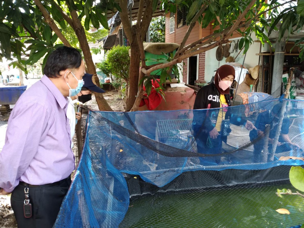 (อ.บางบัวทอง) เก็บข้อมูลโครงการส่งเสริมการเพาะเลี้ยงสัตว์น้ำ (ปลาดุก/กบ) ในกระชังบก..คลิก