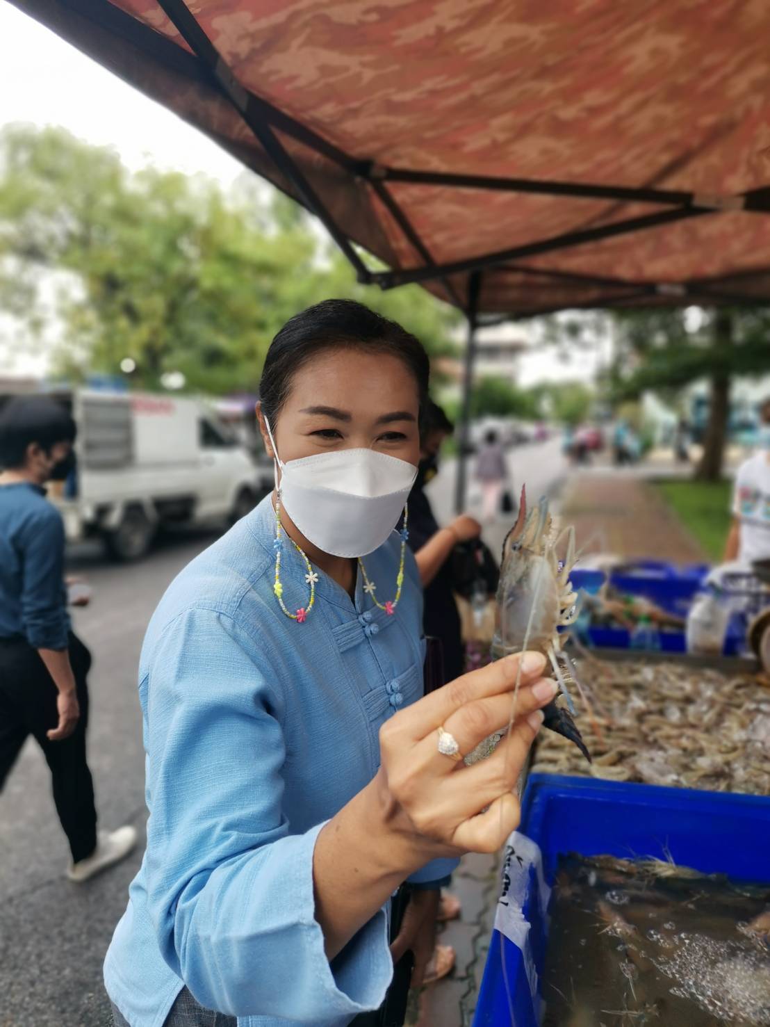 มหกรรมสินค้าสัตว์น้ำปลอดภัย ของดี เมืองนครนายก สยบข่าวลืออาหารขาดแคลนในประเทศ..คลิก