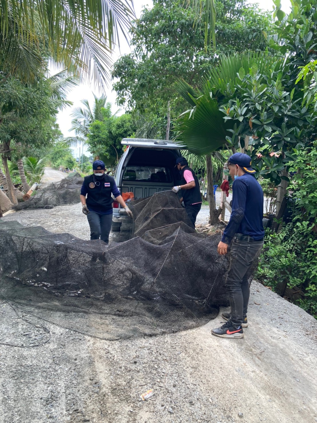 สำนักงานประมงจังหวัดสุพรรณบุรี บูรณาการทำงานร่วมกับประมงอำเภอ ออกตรวจปราบปรามผู้กระทำผิดพระราชกำหนดการประมง พ.ศ. 2558 และที่แก้ไขเพิ่มเติม..คลิก