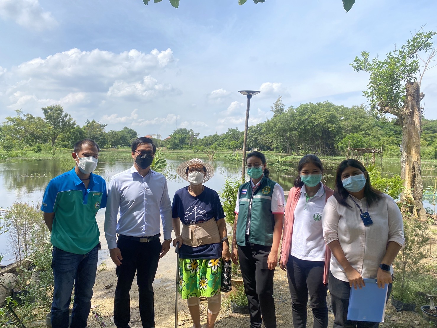 (อ.บางกรวย) ขึ้นทะเบียนเกษตรกร ทบ.1 และติดตาม เฝ้าระวังสถานการณ์น้ำท่วม..คลิก