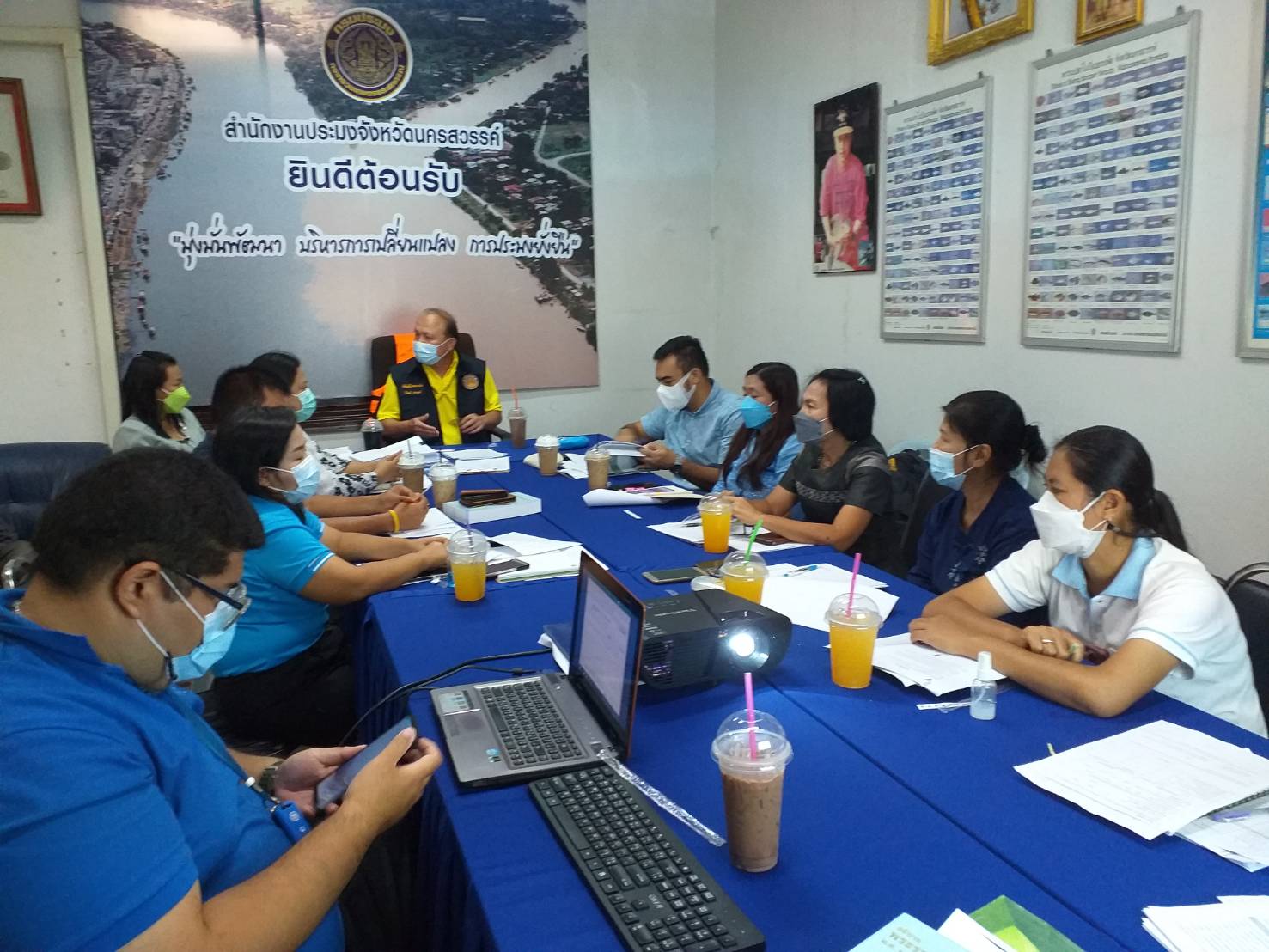 ประชุมซักซ้อมแนวทางปฏิบัติในการช่วยเหลือเกษตรกรผู้ประสบภัยพิบัติกรณีฉุกเฉิน (อุทกภัย) ด้านการประมง..คลิก