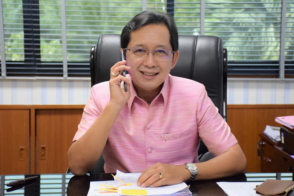 นายเฉลิมชัย สุวรรณรักษ์ รองอธิบดีกรมประมง ให้สัมภาษณ์รายการ 