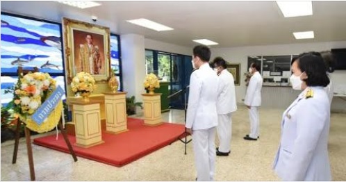 วีดิทัศน์ พิธีน้อมรำลึกในพระมหากรุณาธิคุณ เนื่องในวันคล้ายวันสวรรคต พระบาทสมเด็จพระบรมชนกาธิเบศร มหาภูมิพลอดุลยเดชมหาราช บรมนาถบพิตร..คลิก