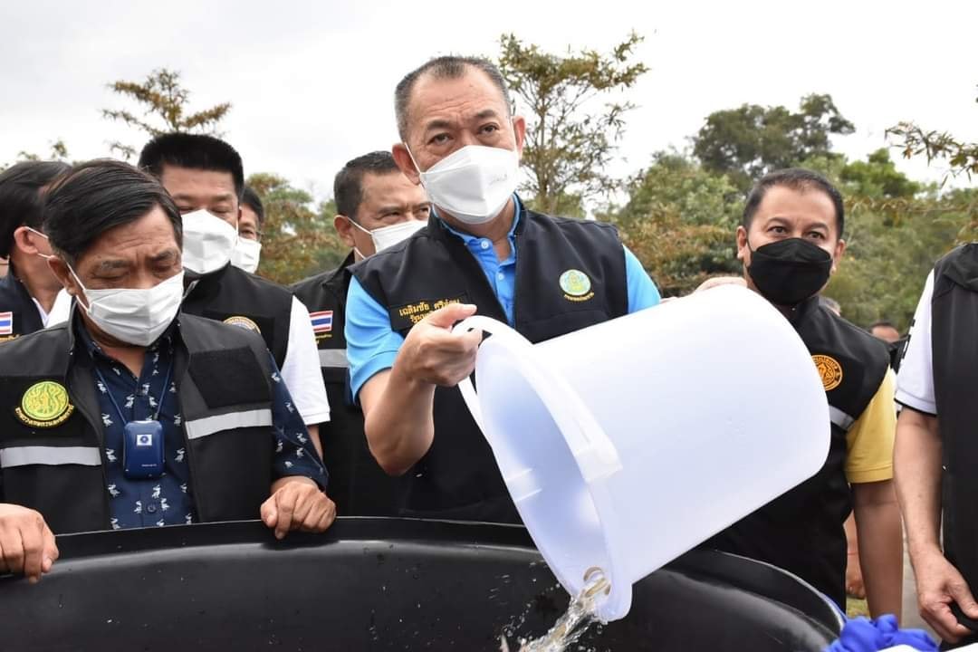 สำนักงานประมงจังหวัดสงขลา  ร่วมต้อนรับ รัฐมนตรีว่าการกระทรวงเกษตรและสหกรณ์ ลงพื้นที่ติดตามสถานการณ์น้ำอ่างเก็บน้ำคลองหลา ตามพระราชดำริ จังหวัดสงขลา