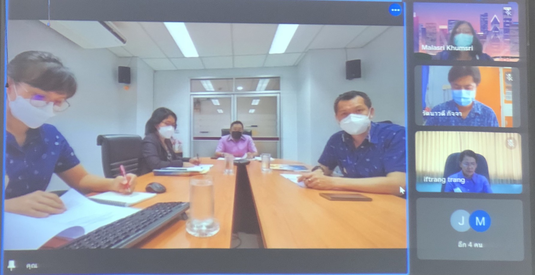 ประชุมคณะกรรมการขับเคลื่อนการดำเนินการตามแผนงานโครงการธนาคารสินค้าเกษตร..คลิก