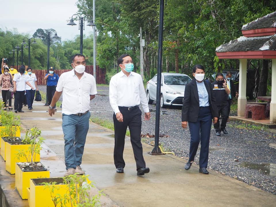 นายเฉลิมชัย สุวรรณรักษ์ รองอธิบดีกรมประมง  ลงพื้นที่เพื่อสำรวจความพร้อมของสถานที่ในการจัดกิจกรรมปล่อยพันธุ์สัตว์น้ำ โครงการเพิ่มผลผลิตสัตว์น้ำเพื่อสร้างความอุดมสมบูรณ์ในแม่น้ำตรัง..คลิก