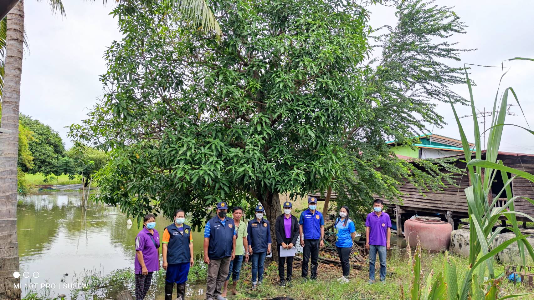 ประมงอำเภอหนองบัว พร้อมด้วยกลุ่มบริหารจัดการด้านการประมง ลงพื้นที่สำรวจความเสียหายของเกษตรกรด้านการประมงอำเภอหนองบัว จังหวัดนครสวรรค์ หลังจากได้รับผลกระทบจากอุทกภัย..คลิก