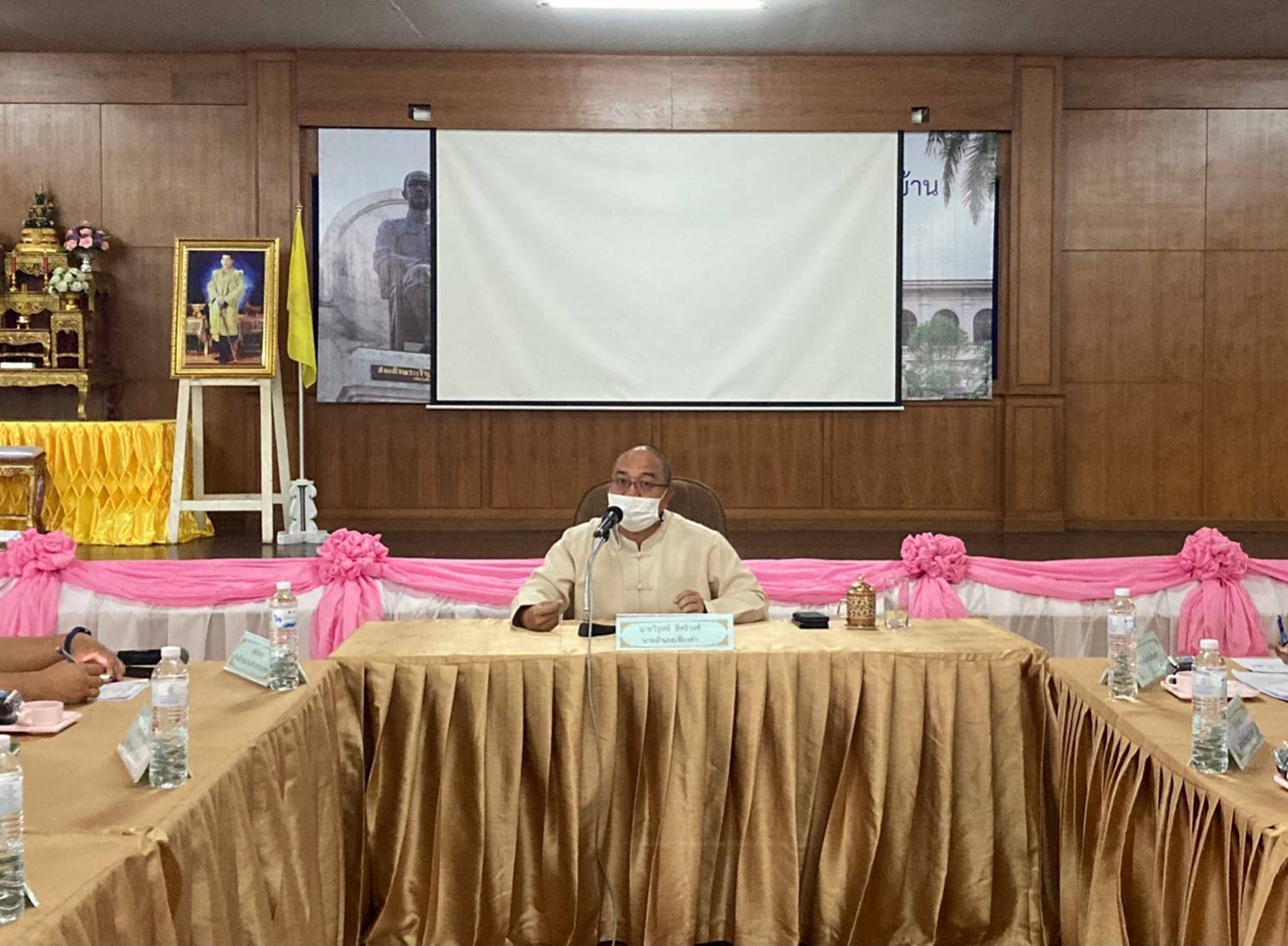 ร่วมการประชุมหัวหน้าส่วนราชการฯ และคณะกรรมการบริหารงานอำเภอแบบบูรณาการ (กบอ.) ครั้งที่ 11/2564 ประจำเดือนพฤศจิกายน 2564..คลิก
