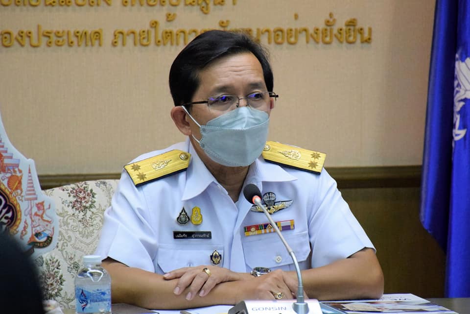 นายเฉลิมชัย สุวรรณรักษ์ รองอธิบดีกรมประมง เป็นประธานการประชุมแก้ไขปัญหาระบบ IT และระบบการอนุญาตของกรมประมง..คลิก