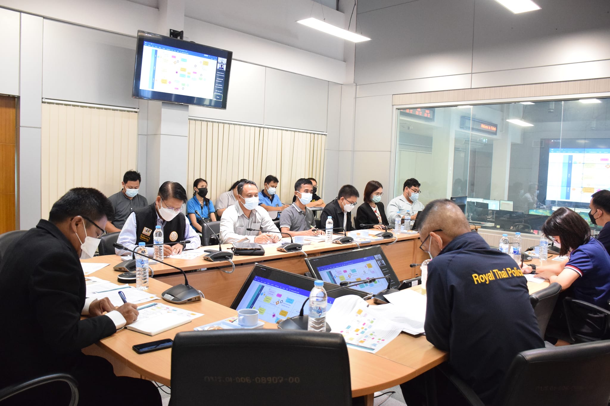 นายบัญชา สุขแก้ว รองอธิบดีกรมประมง เป็นประธานการประชุมการปรับปรุงขั้นตอนและระยะเวลาการดำเนินคดี กรณีศูนย์ FMC ตรวจพบพฤติกรรมเรือประมงกระทำความผิด หรือมีพฤติกรรมต้องสงสัย..คลิก