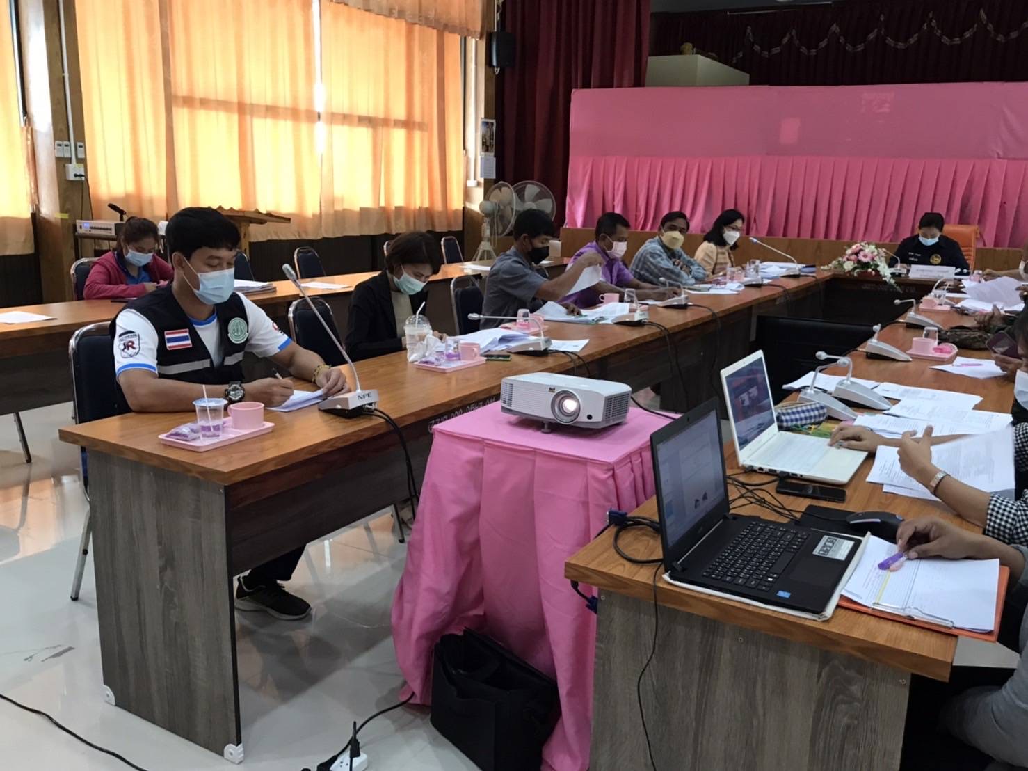 เข้าร่วมให้ข้อมูลที่ประชุมคณะกรรมการให้ความช่วยเหลือผู้ประสบภัยพิบัติอำเภอ(ก.ช.ภ.อ.ภูสิงห์)..คลิก