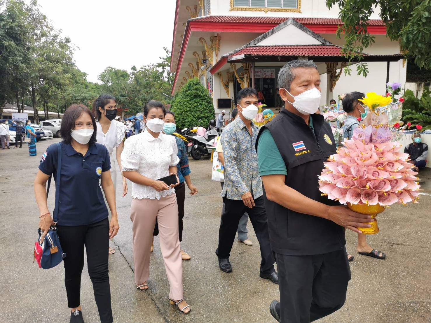 ร่วมทอดกฐินสามัคคีวัดบ้านเกาะสิเหร่ ต.รัษฏา อ.เมืองภูเก็ต ปี 2564..คลิก