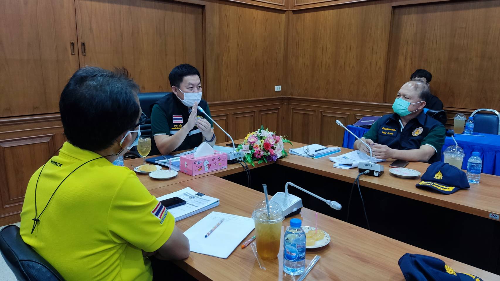 รองอธิบดีกรมประมง เข้าตรวจเยี่ยมติดตามผลการดำเนินงานและได้มอบนโยบายเพื่อเป็นแนวทางในการปฏิบัติงาน และร่วมกันปลูกต้นเสลา..คลิก