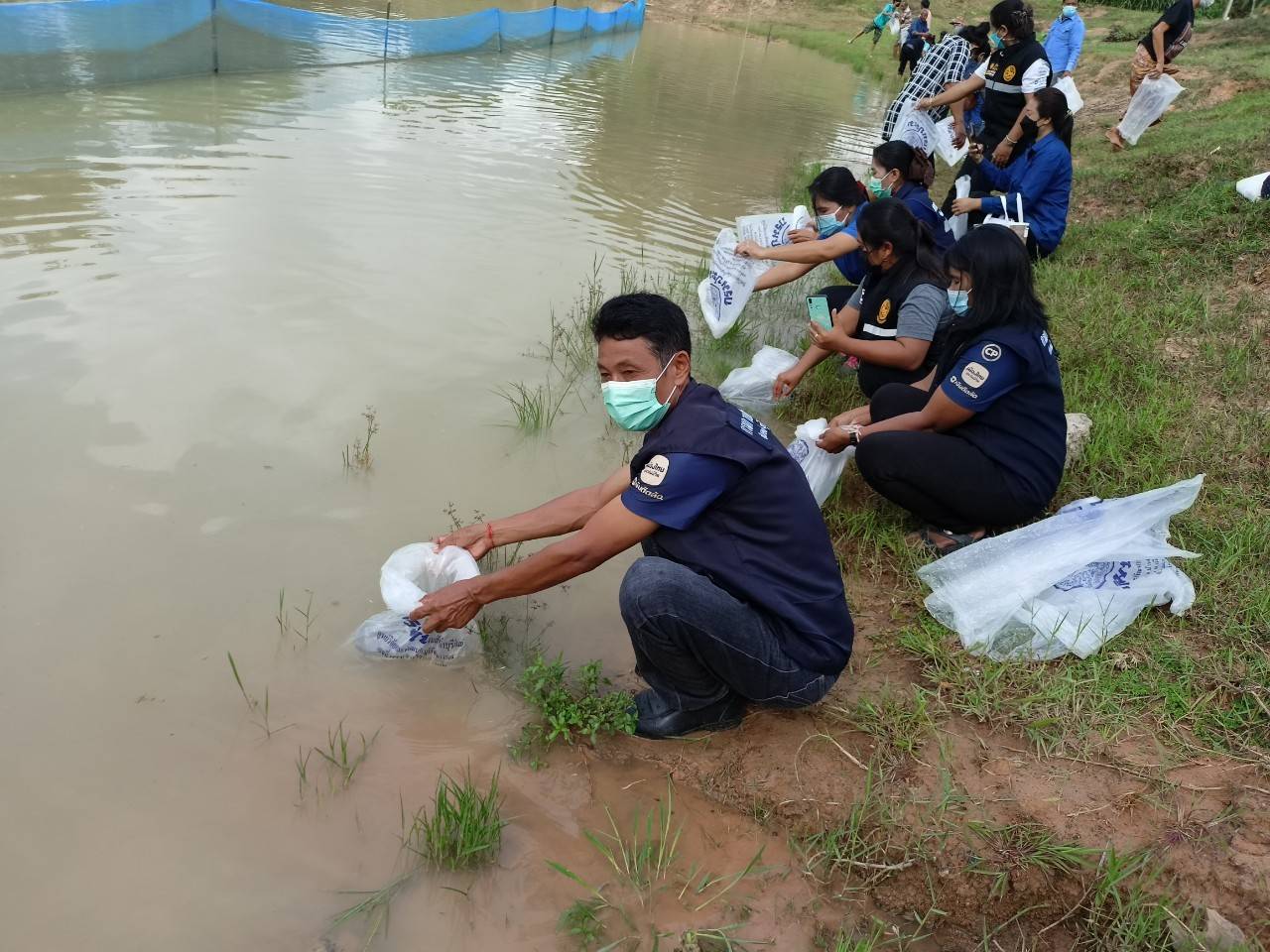 ปล่อยปลาบ้านหนองทะลอก..คลิก