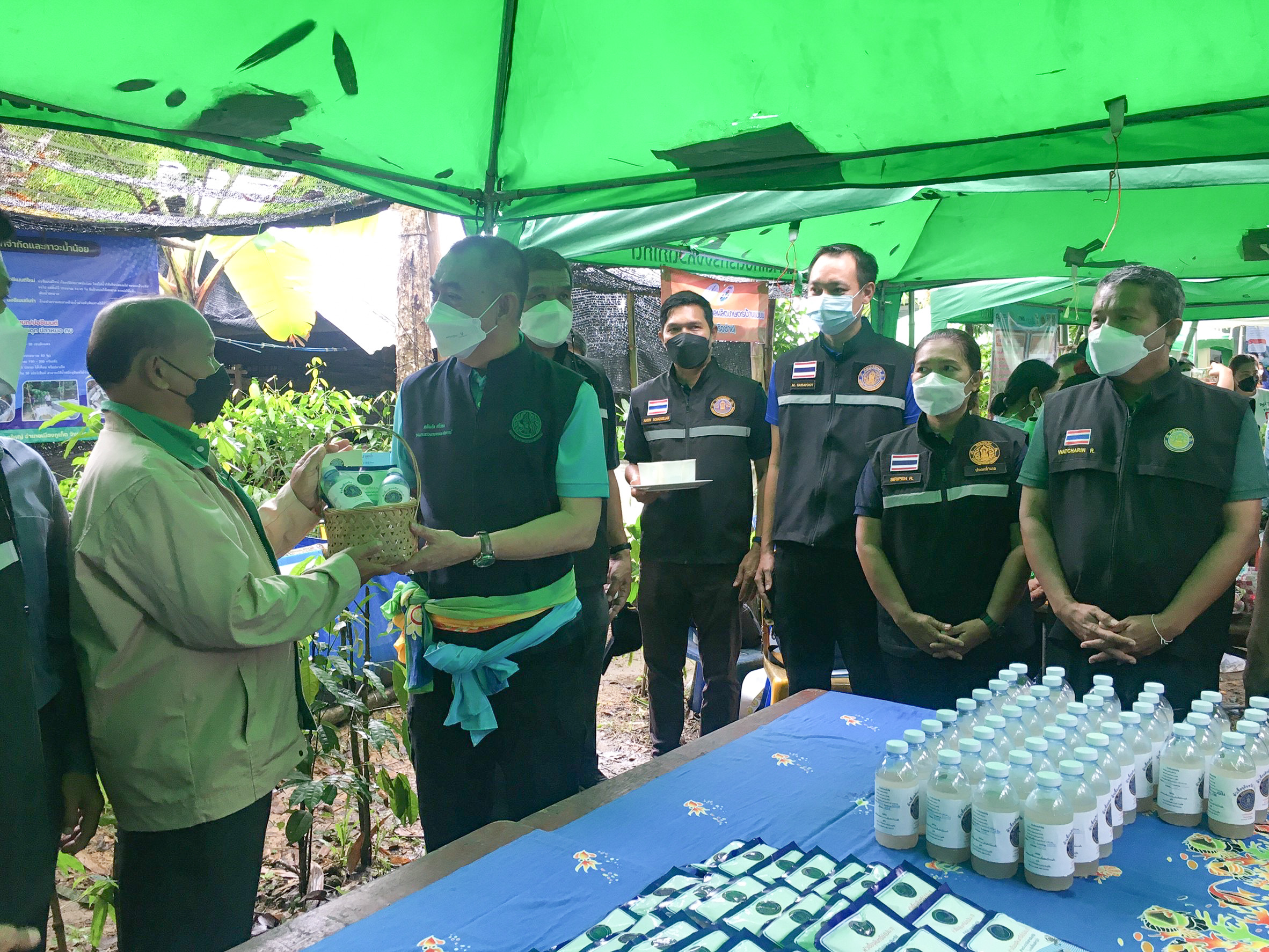 ผู้บริหารระดับสูงของกระทรวงเกษตรและสหกรณ์ ลงพื้นที่ตรวจติดตามงานตามนโยบายฯ ในพื้นที่จังหวัดภูเก็ต..คลิก