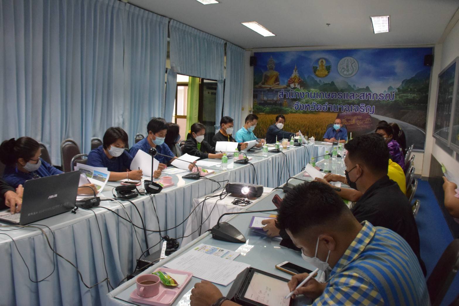 ร่วมประชุมการเตรียมความพร้อมการจัดนิทรรศการซุ้มกระทรวงเกษตรและสหกรณ์..คลิก