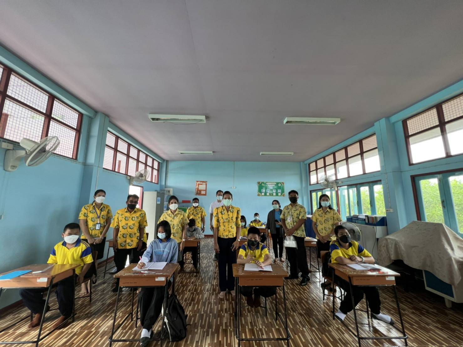 ร่วมตรวจเยี่ยม และให้กำลังใจคณะครู อาจารย์ นักเรียน และบุคลากรทางการศึกษา ในพื้นที่ตำบลบ้านสร้างอำเภอบ้านสร้าง จังหวัดปราจีนบุรี..คลิก