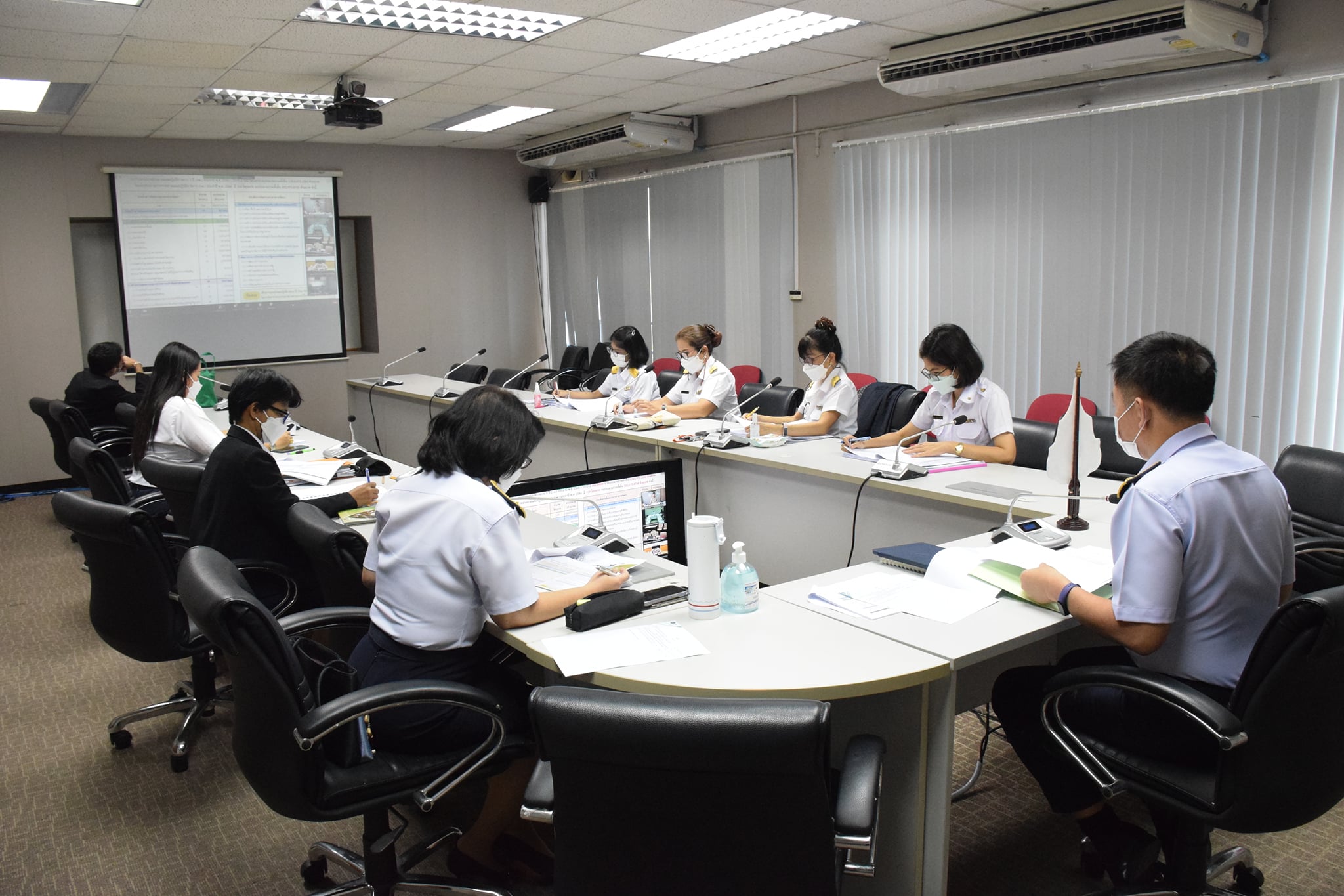 ดร.ถาวร ทันใจ รองอธิบดีกรมประมง เข้าร่วมการประชุม แนวทางการจัดทำงบประมาณรายจ่ายประจำปีงบประมาณ พ.ศ. 2566..คลิก